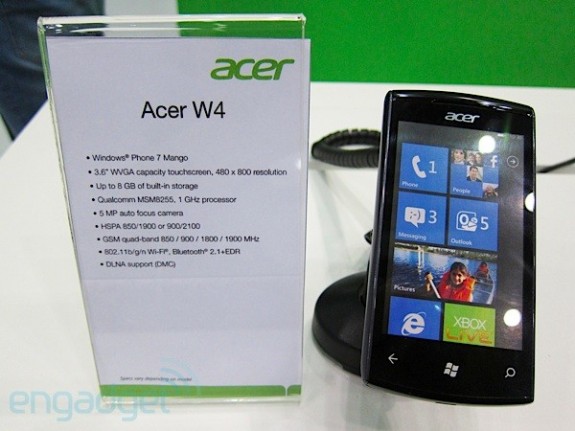 Acer W4 - смартфон с Windows Phone 7 Mango