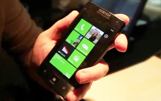 asus windows phone 7